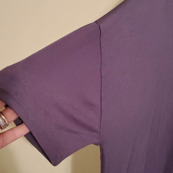 Top - Picture 2 of 6